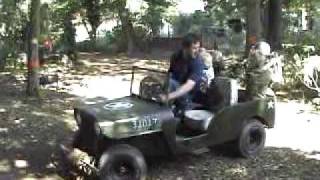 preview picture of video 'Childs Army Jeep'