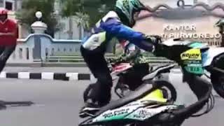 Download lagu Story WA anak motor mp3 Download lagu Story WA anak motor mp3