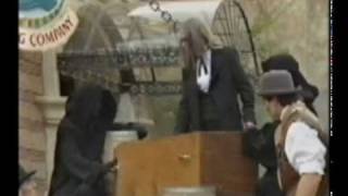 Halloween Horror Nights 2002 Islands of Fear featuring The Caretaker