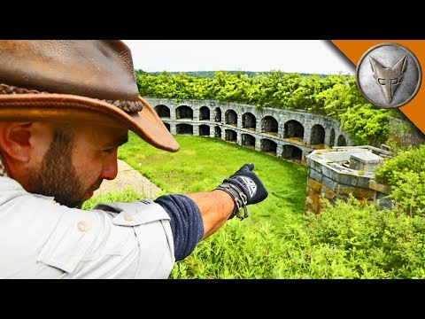 Exploring an Abandoned Fortress! Video