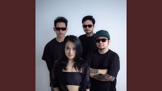 Download lagu Aku Yang Malang 4 mp3 Download lagu Aku Yang Malang 4 mp3