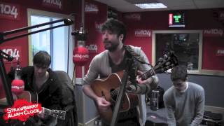 THE CORONAS - Dreaming Again [LIVE in FM104]
