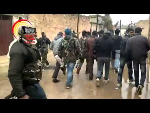 توجه عناصر لواء شهداء كرناز لعملية السيطرة على مدينة مورك في محافظة حماة