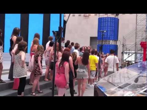 Rhyddm y Ddawns / Rhythm of Life