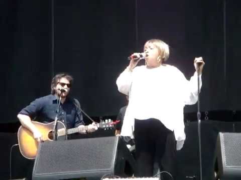 Mavis Staples & Jeff Tweedy | Wrote A Song For Everyone (CCR) | live Lollapalooza, August 6, 2010