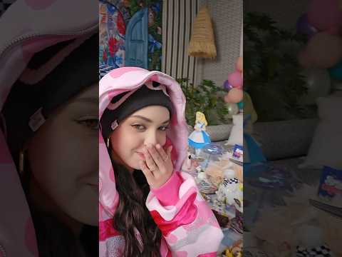 the way to dani’s heart 🥰 #KATSEYE