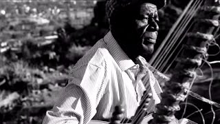 Video thumbnail of "Boubacar Traoré - Hona"