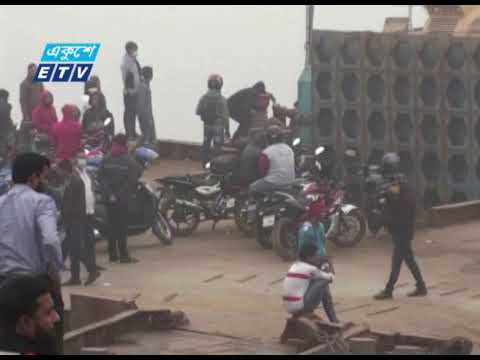 যাত্রী নিয়ে মাঝ নদীতে নোঙর করে আছে ৪টি ফেরি | ETV News