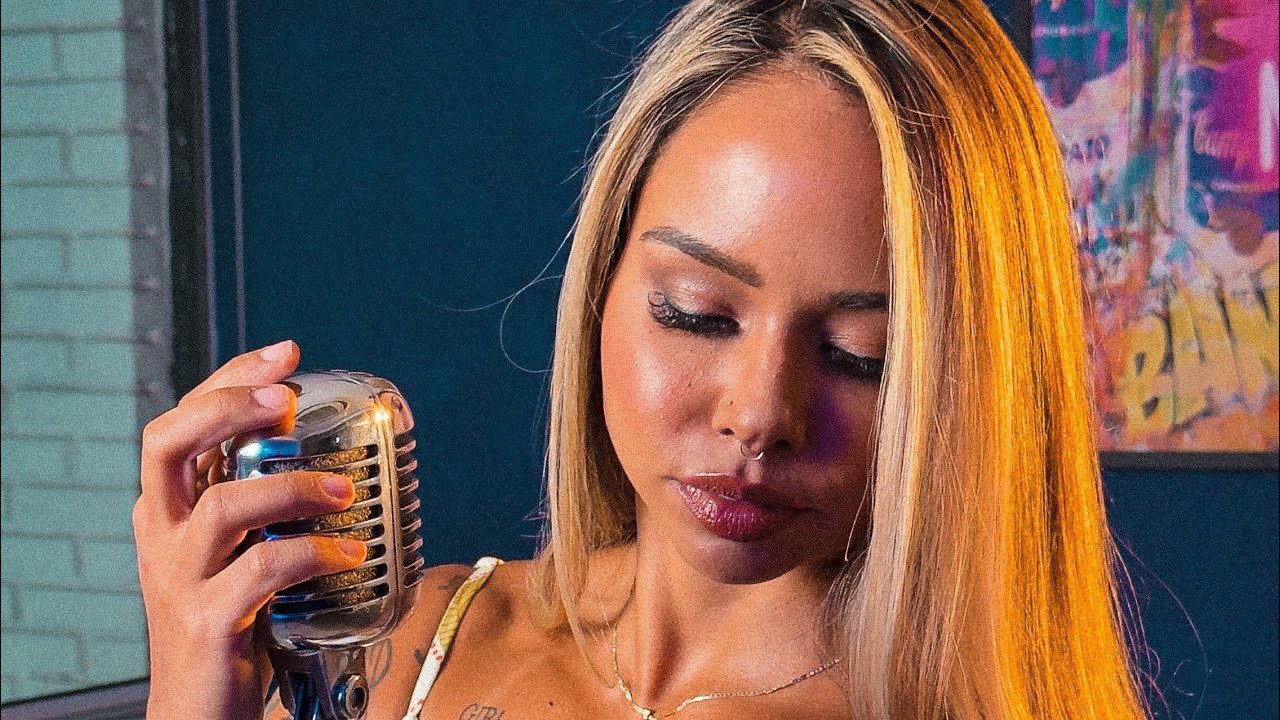 Promotional video thumbnail 1 for Bárbara Ádyla Brazilian Soul