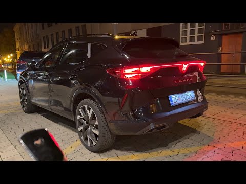 CUPRA FORMENTOR Facelift 2026 at night - IMPRESSIVE LED lights, ILLUMINATED LOGO & ambient lights