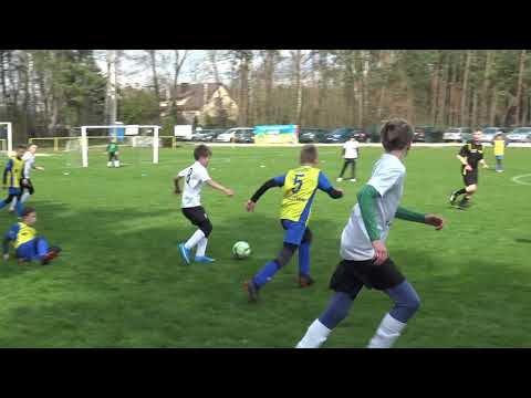 25.04.2021 Bór Regut - Mazur Karczew 1:3