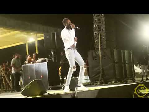 V'ghn & Voice Performing At Soca For Her