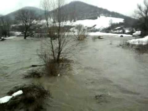 Metovnica - Poplava u Shtaciji, Zeleznicki most