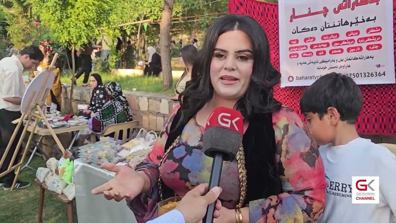 ڤیدیۆ | ئێوارە بازاڕی بەرهەمە دەستییەكان؛ هەنگاوێك بۆ بەهێزكردنی پێگەی ئابووری ژنانی كۆیە