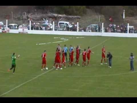FUTBOL LOCAL: Salida de Independiente de Dorrego al nuevo campo de juego del Atlético MH (2-10-16)