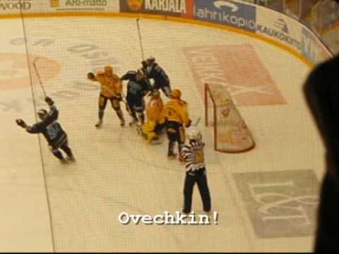 Juhamatti Aaltonen scores