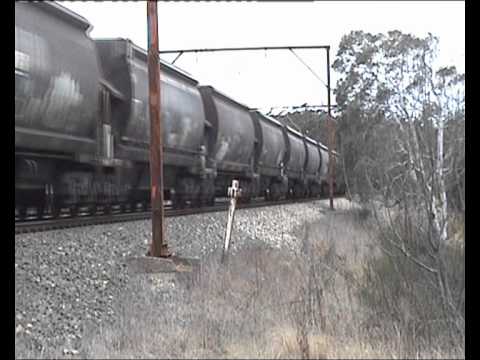 Coal Train at Bell, NSW 20110706.wmv