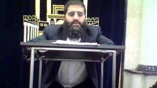 שולחן ערוך סימן צ סעיף ד - האם מותר להתפלל במקלט שאין בו חלונות?