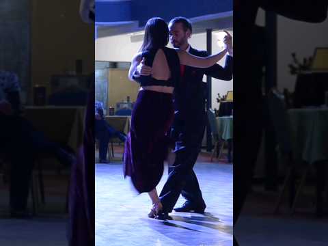 Corrientes y Esmeralda (Pugliese - Chanel) Sol y Ricardo - en milonga Anichi, Chile. #tangoenChile