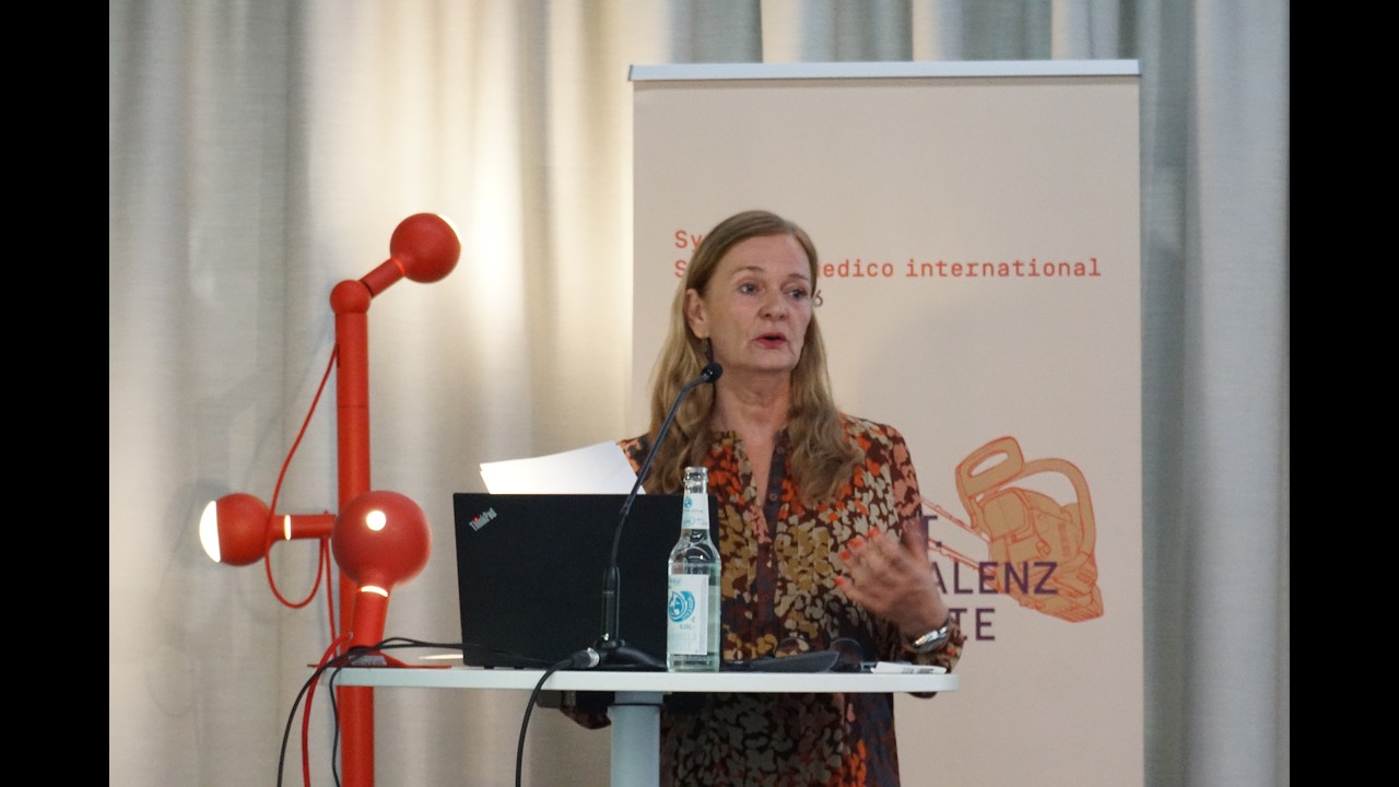 Politische Einführung in den Tag - Anne Jung Sprecherin der Stiftung