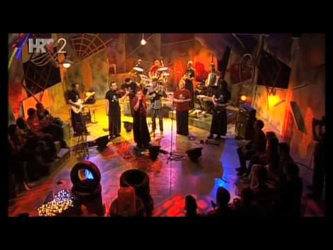 VALunGARI * PJESMA O JEDNOM PIJETLU * live @ garaza hrt 2011