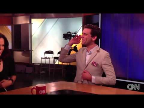 2012.10.16 CNN : Singing lesson