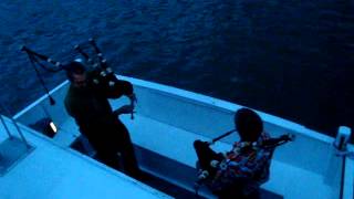 preview picture of video 'A pair of Pipers on the Pelorus Mail Boat'