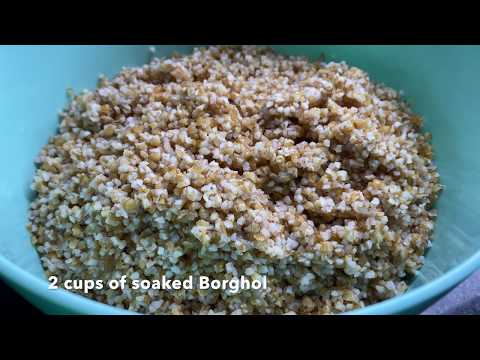 Vegan "Borghol bi Banadoura" Recipe: Bulgur Wheat & Tomatoes, Chili Paste, Olive Oil & Dried Mint