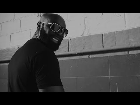 Mister you - Shalomlikoum .ft Rohff . Lacrim . Kaaris . Gambino . Hayce lemsi .  Alkpote  . Niro....