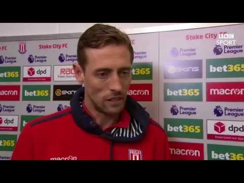 Peter Crouch emotional to reach 100 goal Premier League milestone (INTERVIEW) ✔2017