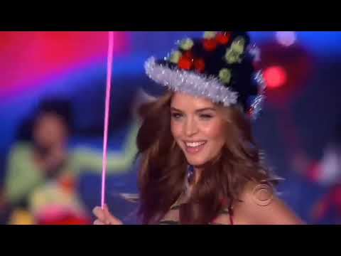 Josephine Skriver Runway Walk Compilation.