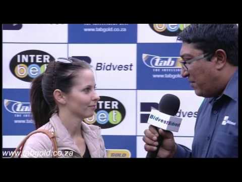 20151115 Greyville Race 1 won by BLACK AGATE &  DELIRIOUS NOMAD