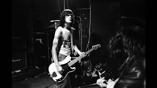 Ramones - Rockaway Beach (Dee Dee Ramone only)