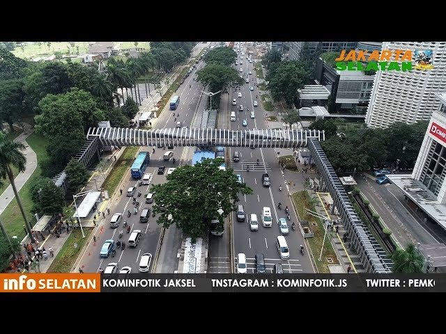 Gubernur DKI Jakarta Resmikan JPO di Sudirman