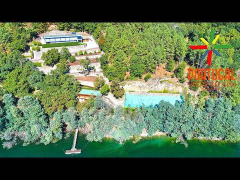 download lagu mp3 mp4 Cristiano Ronaldo House Portugal, download lagu Cristiano Ronaldo House Portugal gratis, unduh video klip Cristiano Ronaldo House Portugal