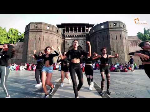 download lagu mp3 mp4 Nikhil Dance Studio, download lagu Nikhil Dance Studio gratis, unduh video klip Nikhil Dance Studio