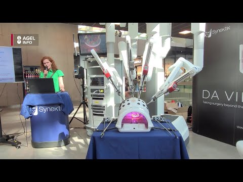 Video: Nemocnice AGEL Nový Jičín představila v obchodních centrech robotický systém da Vinci