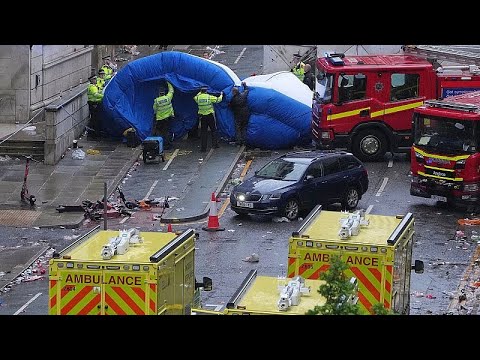 Bereich abgesperrt, nachdem Auto in Liverpool FC Feier rast
