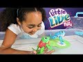 Little Live Pets Frogs Lily Pad Frog Race Challenge Kids Toy Review Play 2