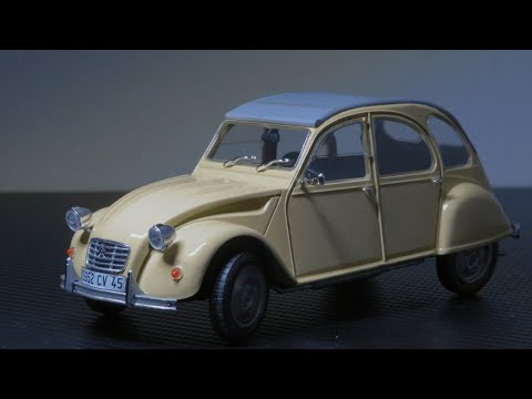 Revell 1:24 Citroen 2CV (Full Build Video)