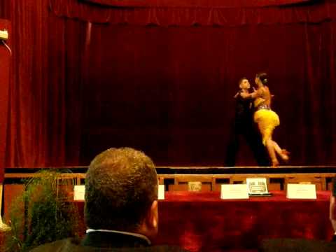 Colegiul Al Papiu Ilarian Tg. Mures 2009 - Paul Moldovan si Cristina Tatar -  dans sportiv.