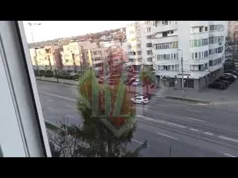 Şofer recalcitrant,dus de polițiști la secție. Se afla sub influenţa băuturilor alcoolice