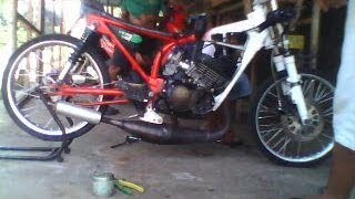 Station Top10 Surabaya - World Cup 2010 - Wavin' Flag