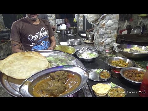 Paratha with Chicken Curry @ 80 rs ( 2 Paratha & 2 Chicken Kasa) | Delicious Indian Food Video