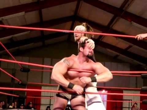 Titus vs Riddick.AVI