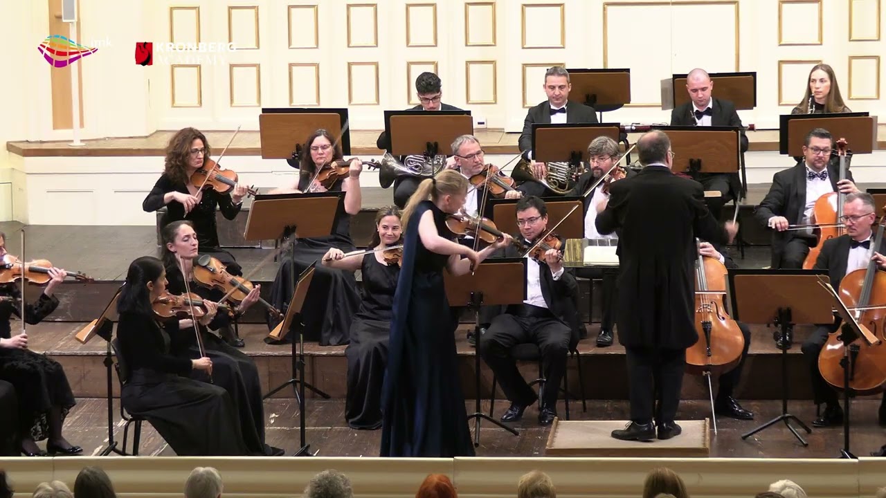 Charlotte Spruit performing Mozart with the Sofia Philharmonic at the Salzburg Mozarteum