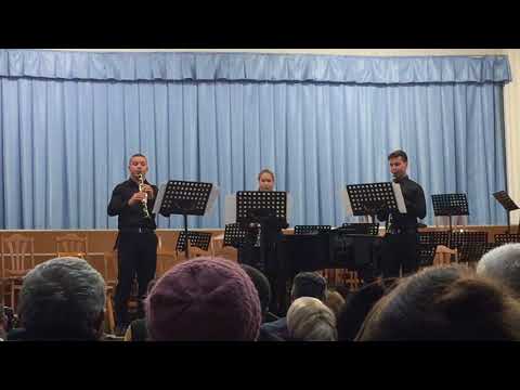 Irina Tapu, Marin Moisei, Mihai Goncearuc - J.F.Hummel, trio for three clarinets
