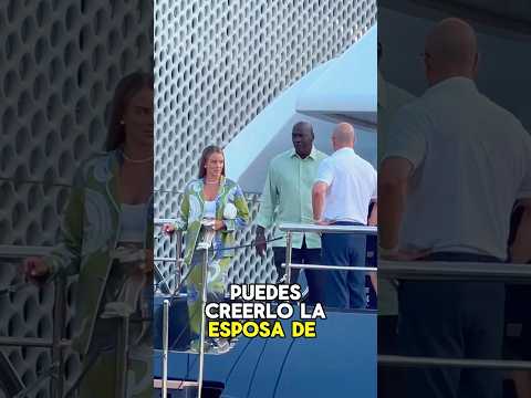 Michael Jordan's wife, Yvette Prieto, refuses to sleep in the same bed with him. #MichaelJordan#usa