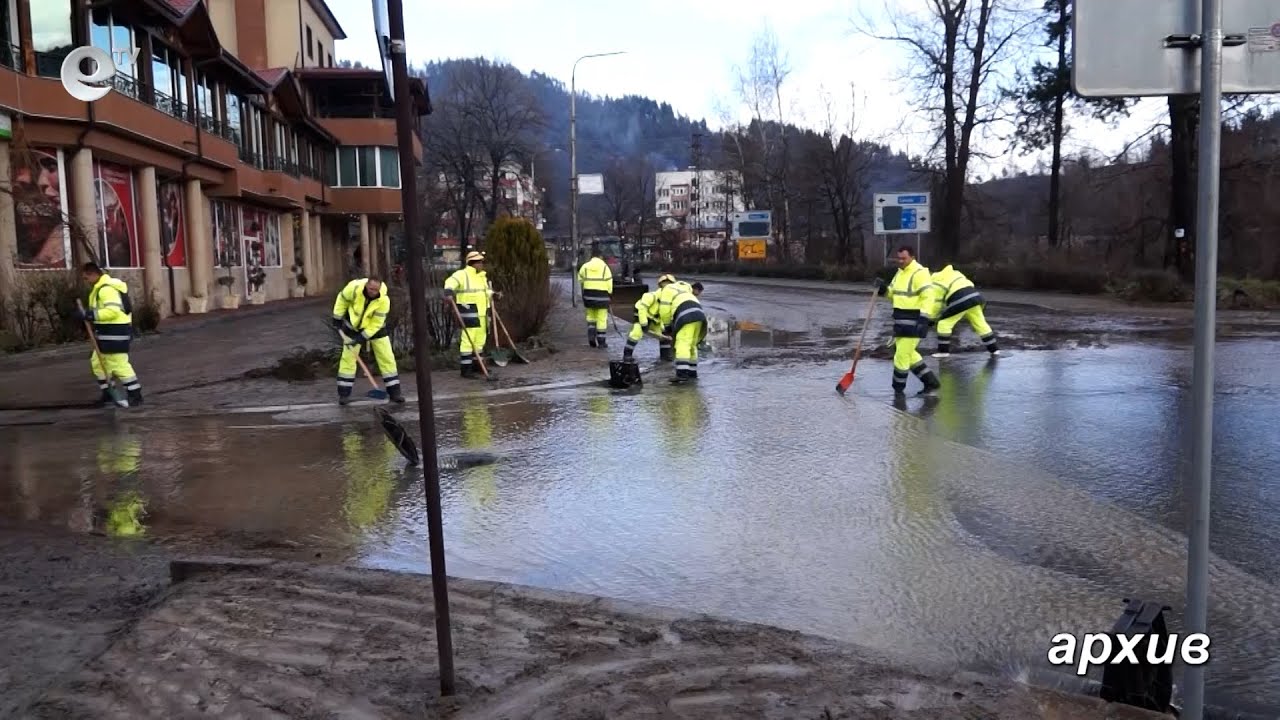 Рудозем още чака пари за бедствието, застрашена от дела, заради неразплатени аварийни дейности