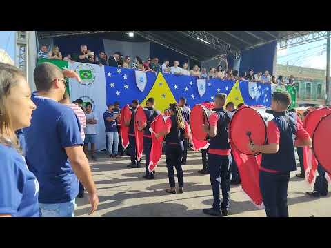 fundação Bradesco se apresentando nu palanque oficial
